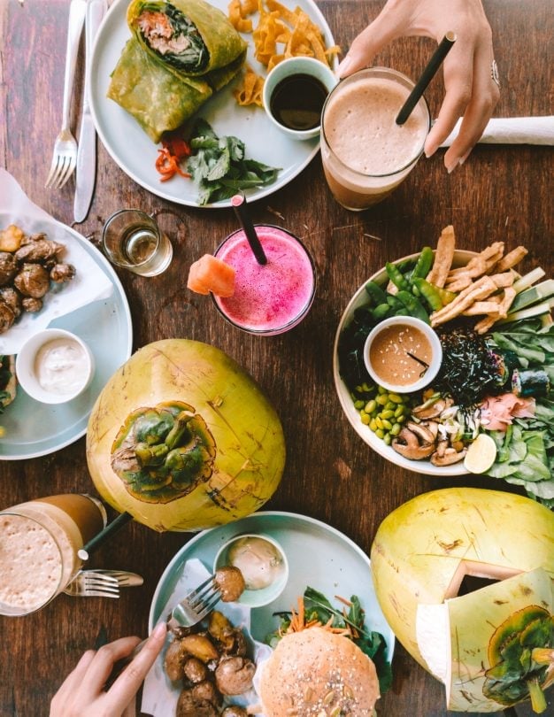 things to do canggu bali food